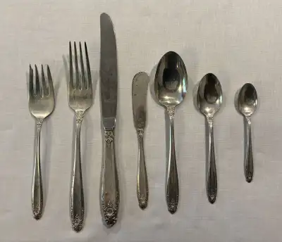 Prelude debuted in 1939, and is one of the best-selling sterling silver patterns of all time. Slende...