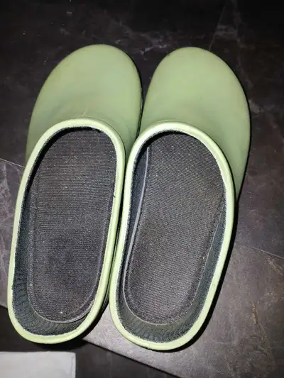 Garden Shoes Women Size 7, View more