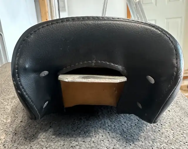 Saddlemen seat 2015 HD sportster in Other in Chatham-Kent - Image 3