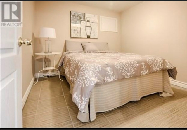 Basement apartment for rent in Newmarket in Long Term Rentals in Markham / York Region - Image 2