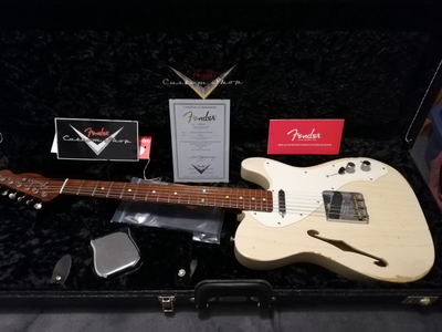 Selling this 2016 LTD Edition 50s (All Solid)Rosewood Neck with a 9.5 Radius Neck. Super light weigh...