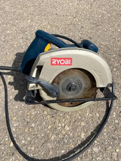 Electric Circular Saw. Ryobi 7 1/4" . gently used., good condition . $45. 204.663.9988