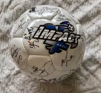 Impact Montreal Football Team Autographes Puma Soccer Ball