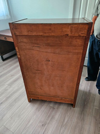Solid 4 drawer wood dresser