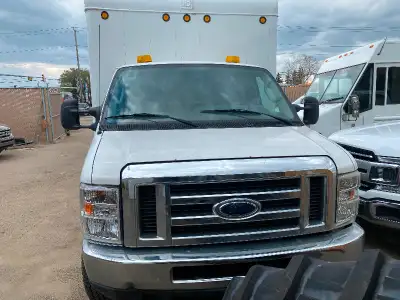 (73K) 2009 FORD E450 Cube van with ramp active inspected v8/6L