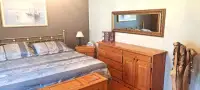 Meubles de chambre à coucher  en bois naturelle 7morceaux400 C$