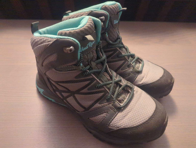 Wind River size 8 womens hikers  in Women's - Shoes in Mississauga / Peel Region