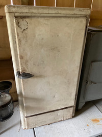 Vintage Ice Box $300