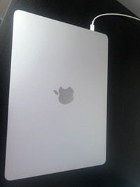 macbook air m2 2022 13 inch