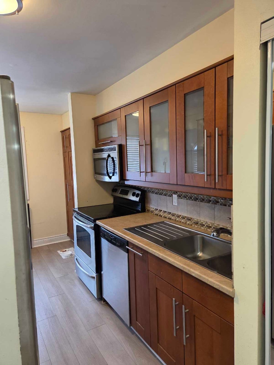 2BD Kanata condo Nov 1 5