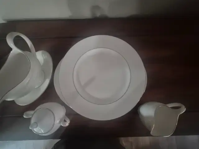 Wedgewood china dinner ware471401151825848321