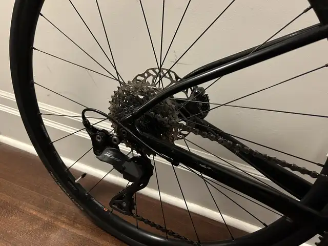 Giant Contend AR 1 (2024) - XS + GP5000 tires in Road in Markham / York Region - Image 4