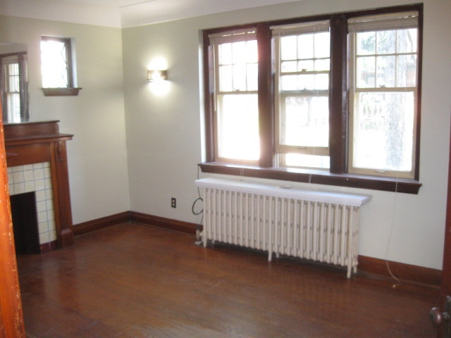 Rent Just Reduced: Actual Large and Proper Bachelor Apartment 2