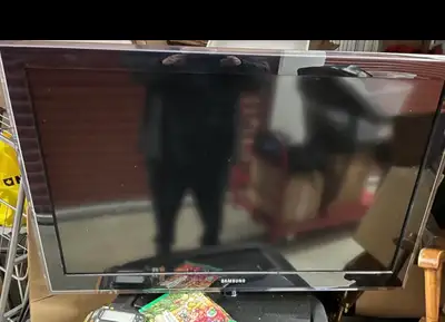  40 inch Samsung TV , View more