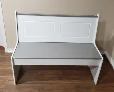 Brand new bench with storage. Dimensions 34"H x 18.5"W x 44'L Pick up at Williams Pkwy and McLaughli...