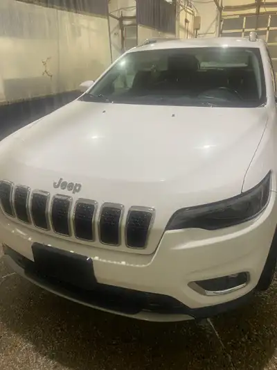 ower Windows|Power Locks|Power Mirrors|Back Up Camera|Alloy Wheels| Sirius XM Satellite Ready|Leathe...