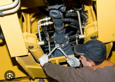 Looking for heavy duty mechanics for a camp job in Alberta, excellent pay, message me for details!