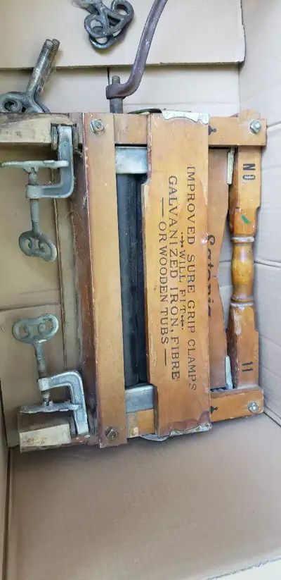 2 VINTAGE HAND WASHING MACHINE WRINGER EATONIA UP FOR SELL WE HAVE THESE 2 VINTAGE HAND WASHING MACH...