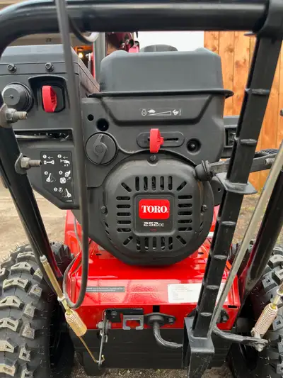 Toro OE PowerMax 824 Snow blower For Sale, View more