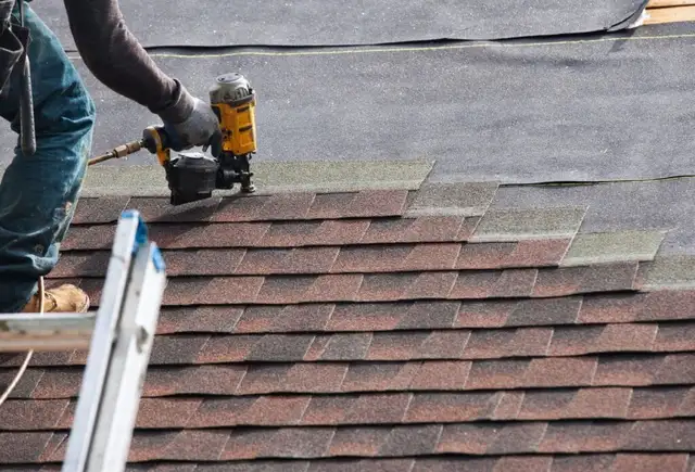 All Points Roofing - Roof Repairs & New Roof Installation in Roofing in Mississauga / Peel Region - Image 3