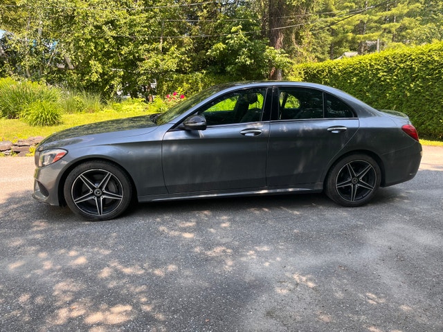 Mercedes C300 — photo 2