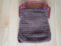 Retro Vintage crochet hand made purse Lucite frame