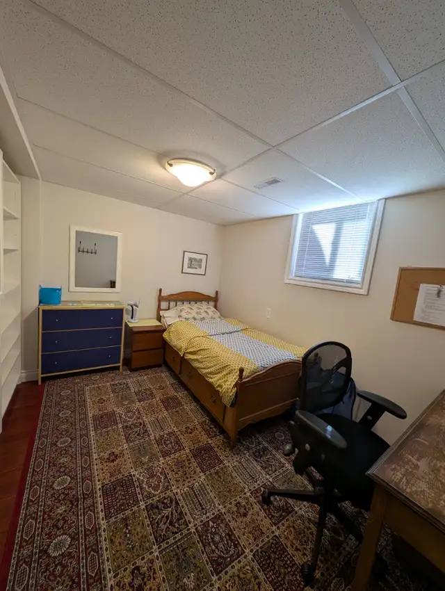 Room for Rent (Yorkdale) - Males Only in Room Rentals & Roommates in City of Toronto - Image 12