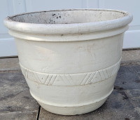 Large premium resin flower pot