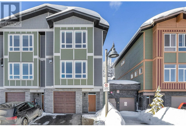 4 bed 3 bath Fully Furnished near-new townhouse at Big White in Houses for Sale in Penticton