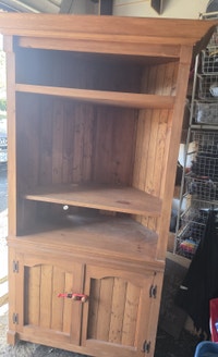 FREE.. Pine corner unit for TV