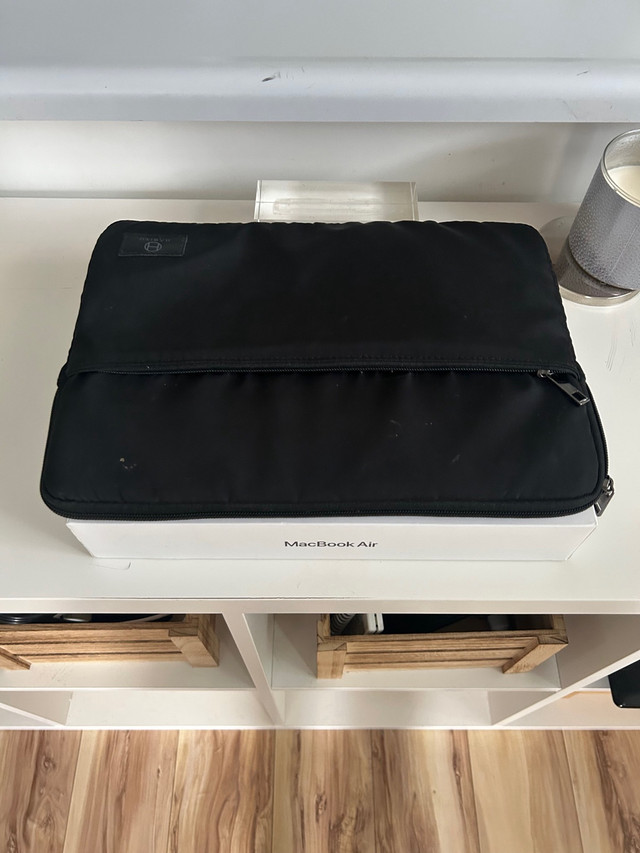 MacBook Air 2020 13" dans Portables  à Laurentides - Image 3