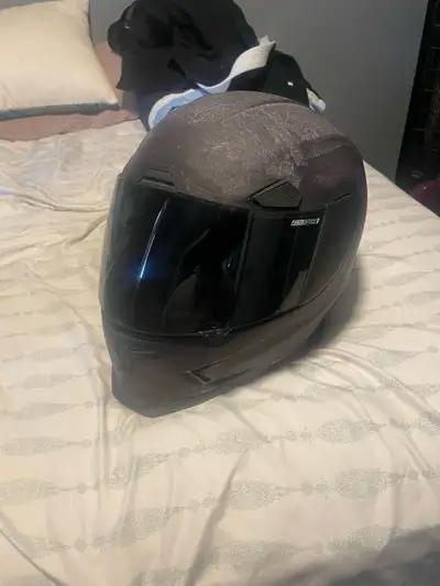 Comes with clear lens. Great for a secondary helmet for a passenger or yourself. Size: M Pickup in B...