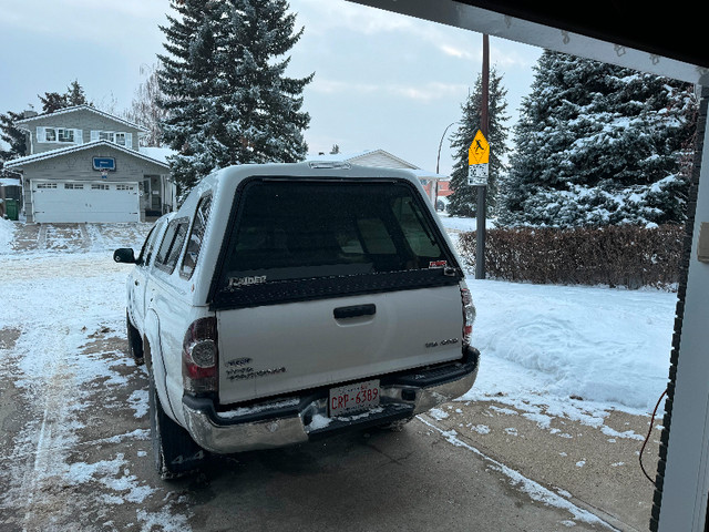 Toyota Tacoma in Cars & Trucks in Calgary - Image 3