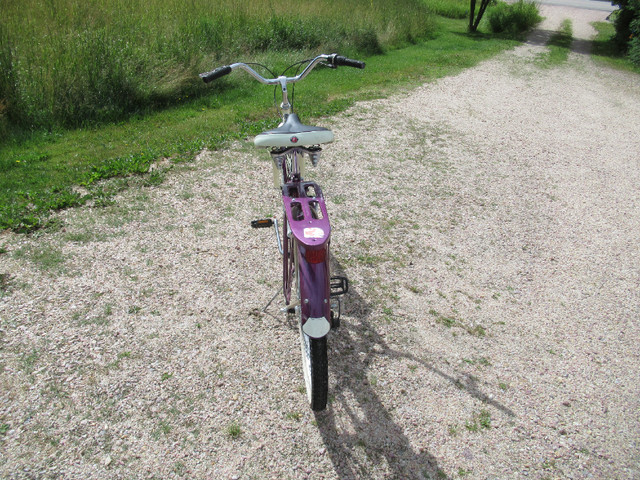 Schwinn Sanctuary 7 cruising bike in Road in Sudbury - Image 2
