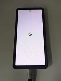 Google Pixel 6 - 128GB (black, unlocked) with case