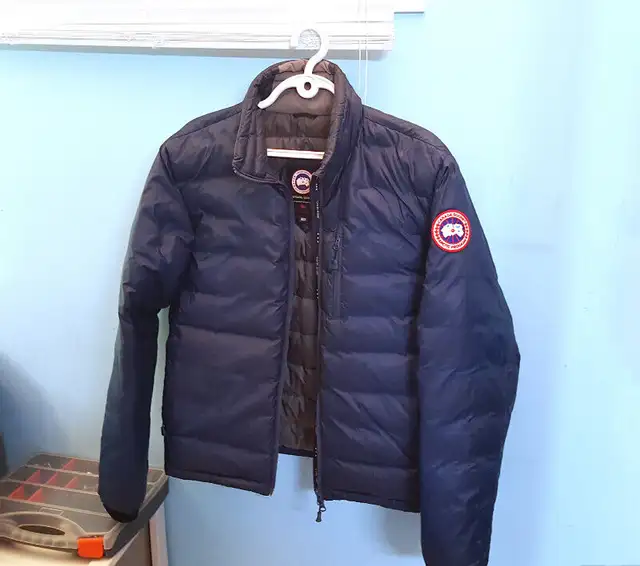 Canada  Goose Lodge Jacket ⎮  Spirit Blue in Men's in City of Toronto - Image 2