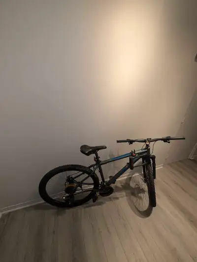 Raleigh Summit Mountain Bike - 27.5" Wheels - FREE U-Loc, View more