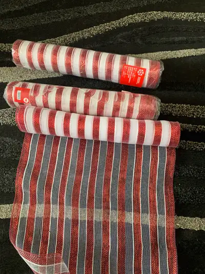 Holiday Decor 3 rolls, View more