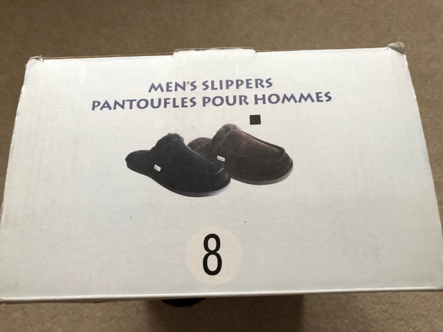 Brand New Men Nuknuuk Slippers in Men's Shoes in Calgary - Image 6