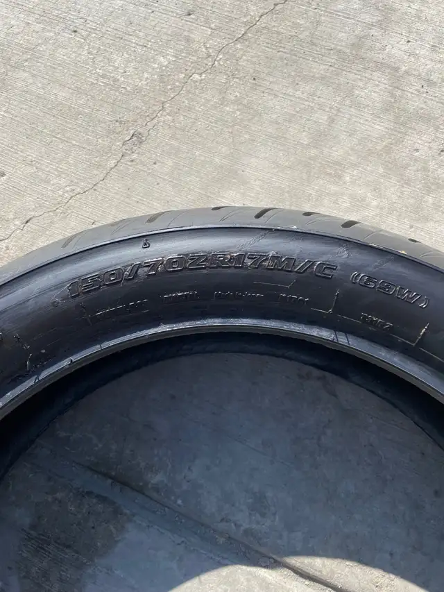 Motorcycle tires in Motorcycle Parts & Accessories in Calgary - Image 4