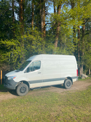 2018 Mercedes-Benz Sprinter Van 4x4 2500