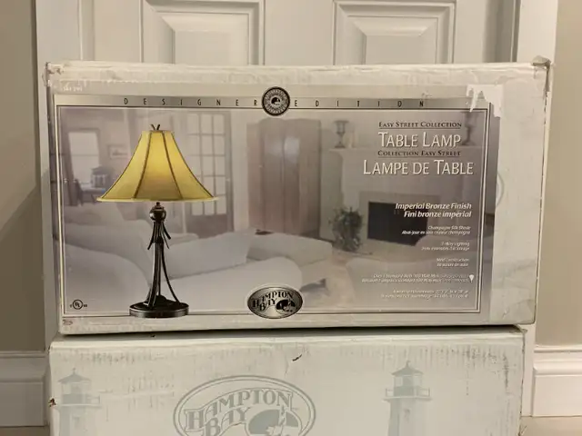 Hampton Bay Easy Street Collection Table Lamp in Indoor Lighting & Fans in Mississauga / Peel Region - Image 3