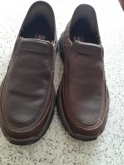 Men's shoes and slippers, View more