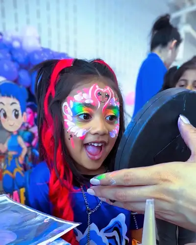 Face painting K-pop demon hunters, View more