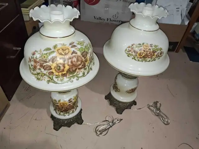 Vintage lamps - set of 2 in Indoor Lighting & Fans in Kitchener / Waterloo - Image 2