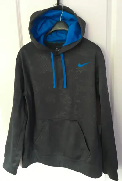 NIKE THERMA-FIT HOODIE (L), View more