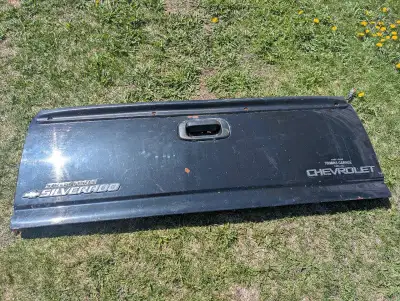 Silverado Tailgate fits years 1999 - 2006 $200 obo