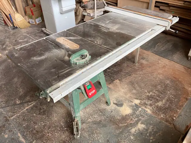 10 inch GENERAL International table saw in Power Tools in Gatineau - Image 7