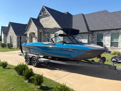 2019 Ski Nautique – One Owner – Master’s Blue / Grey – 6.2L 450hp - Low Engine Hours Private party s...