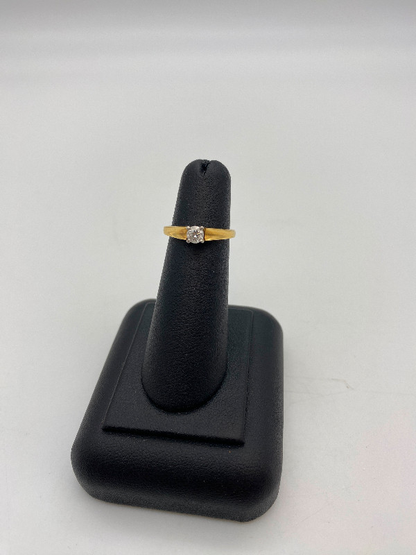 18K Yellow & White Gold 0.25ct. Diamond Solitaire Ring $1,260 dans Bijoux et montres  à Région de Mississauga/Peel - Image 2